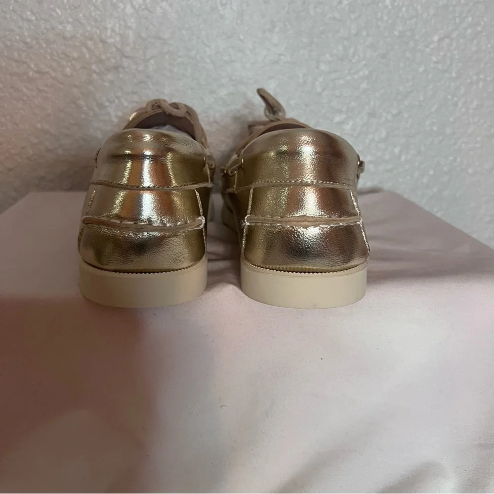 Steve Madden Gold Boat Shoes - Picture 4 of 5